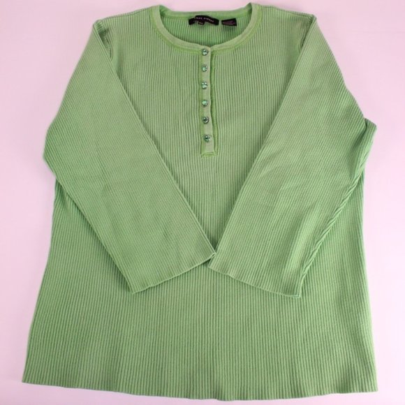 Green Mid-Button Crewneck - Picture 3 of 6